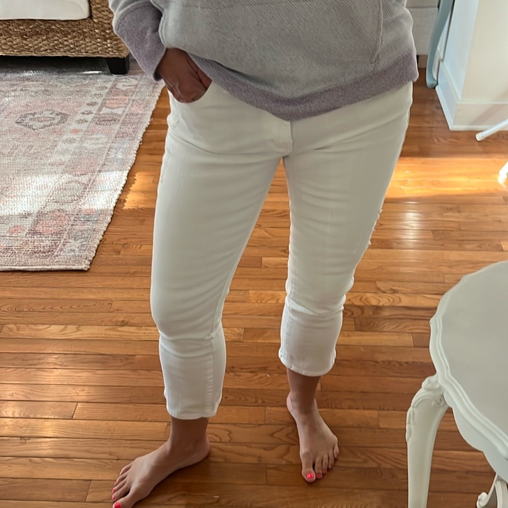 Rock & Republic White Cropped Jeans